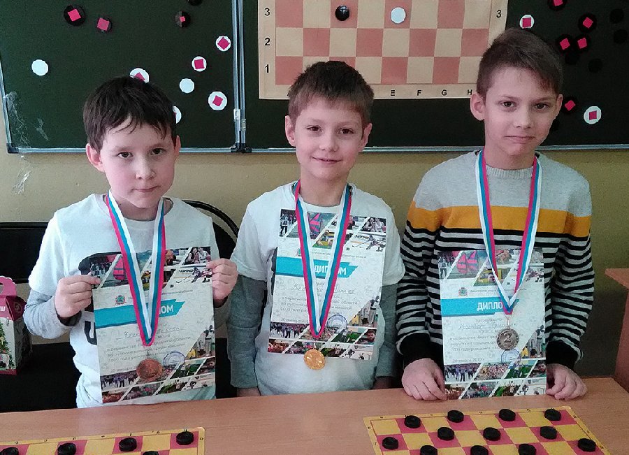 Первое и третье саровские шашисты взяли два места в Нижнем Новгороде