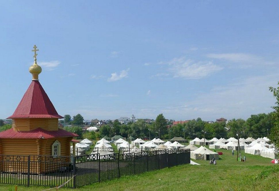Саров - Дивеево К Серафимовским торжествам подготовили палаточный городок